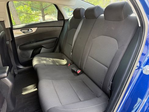 Used 2019 Kia Forte LXS FWD image 39