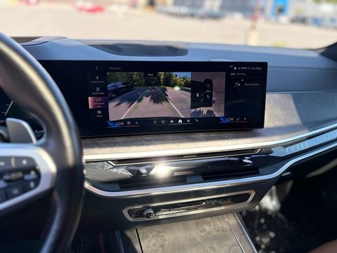 Certified 2024 BMW X7 xDrive40i w/ Executive Package AWD/4WD image 15