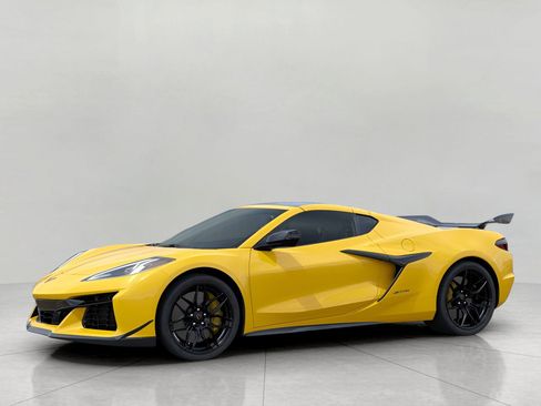 New 2025 Chevrolet Corvette Z06 w/ Z07 Performance Package image 2