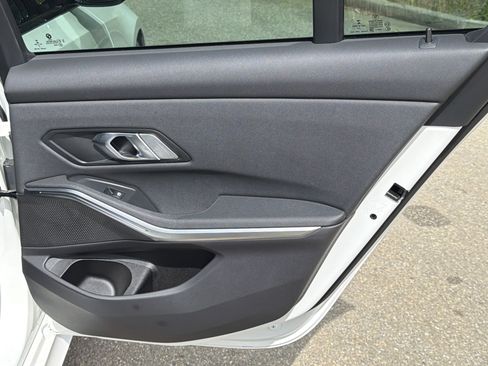 Used 2021 BMW 330i Sedan w/ M Sport Package image 16