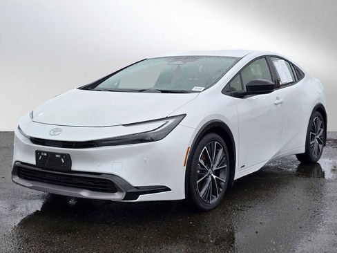 Certified 2026 Toyota Prius XLE image 8