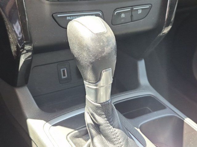 Used 2017 Ford Escape Titanium FWD image 14