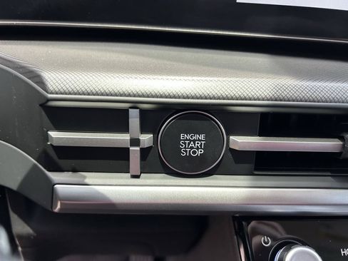 New 2026 Hyundai Santa Fe SE FWD image 31
