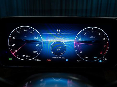 Certified 2025 Mercedes-Benz C 300 Sedan image 16