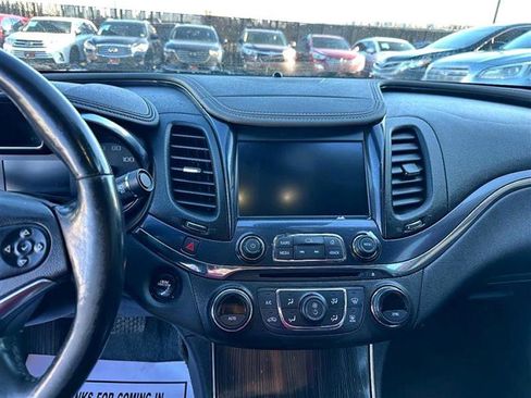 Used 2018 Chevrolet Impala Premier w/ Premier Confidence Package image 10