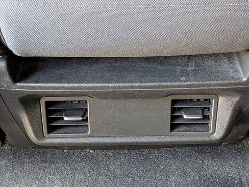 Used 2022 Chevrolet Silverado 2500 Custom w/ Custom Value Package image 17