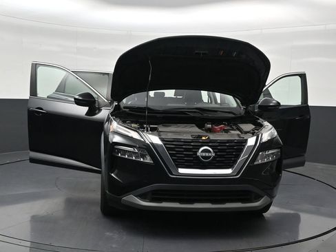 Used 2022 Nissan Rogue SV w/ SV Premium Package FWD image 36