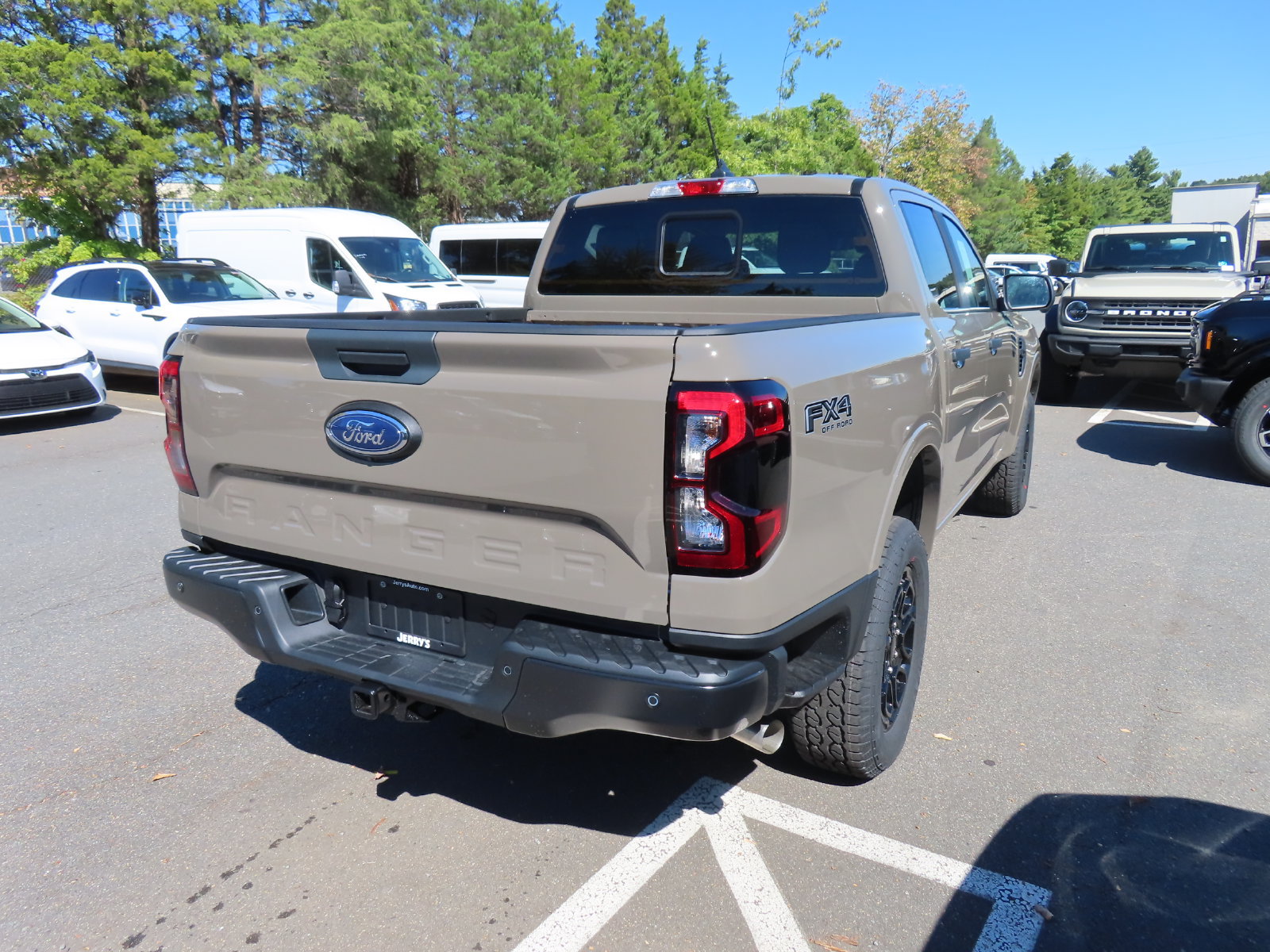 New 2026 Ford Ranger XLT w/ Equipment Group 301A High AWD/4WD image 4