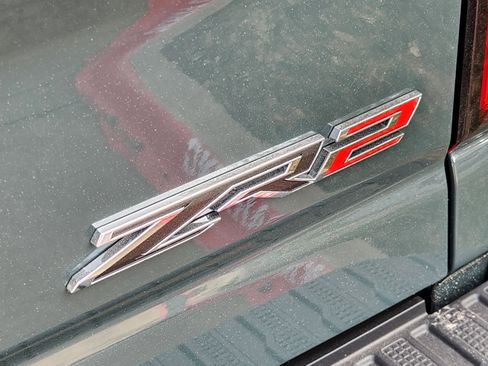 New 2026 Chevrolet Silverado 2500 ZR2 image 10