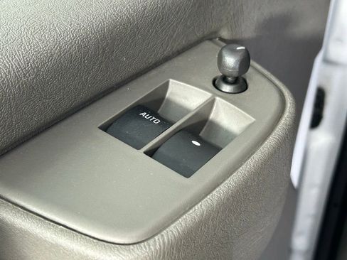 Used 2024 GMC Savana 2500 w/ Driver Convenience Package image 28