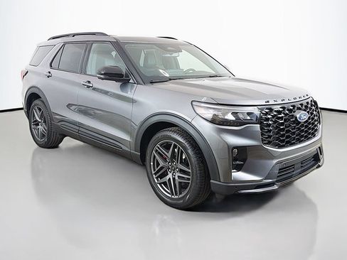 Used 2026 Ford Explorer ST w/ Sun And Sound Package AWD/4WD image 2