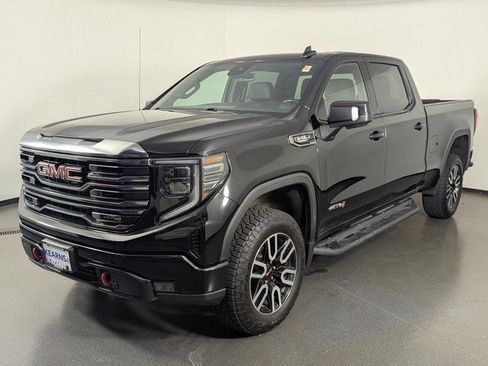 Used 2022 GMC Sierra 1500 AT4 image 4