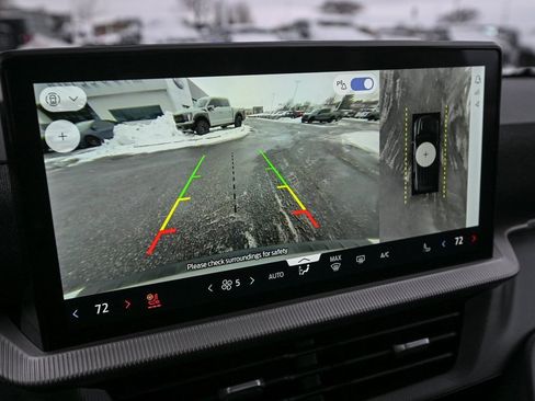 Used 2025 Ford Explorer ST image 40