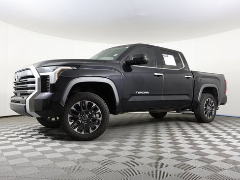 Used 2023 Toyota Tundra Limited image 1