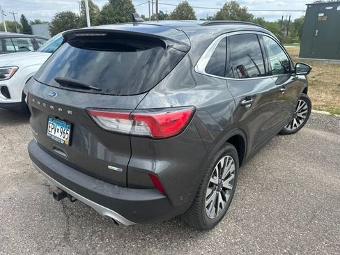 Used 2020 Ford Escape Titanium w/ Titanium Premium Package 2.0 AWD/4WD image 3