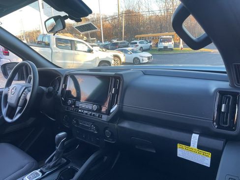 New 2026 Nissan Frontier SV w/ Tow Package image 19