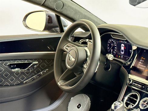 Used 2024 Bentley Continental GT Speed image 31