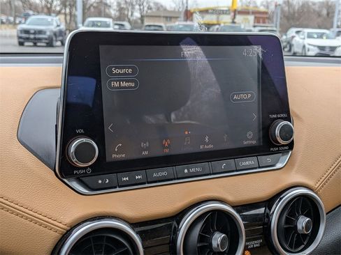 Used 2020 Nissan Sentra SV w/ SV Premium Package image 14