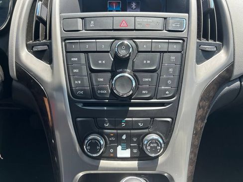 Used 2014 Buick Verano FWD image 28