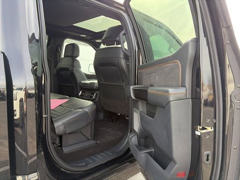 Used 2022 Ford F150 Platinum w/ Equipment Group 701A High image 9