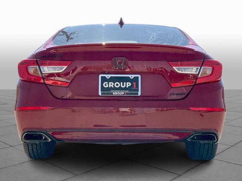 Used 2018 Honda Accord Sport image 4