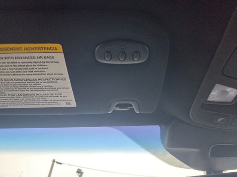 Used 2020 Lincoln Nautilus Premier w/ Equipment Group 101A image 17