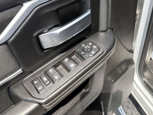 Used 2026 RAM 2500 Big Horn AWD/4WD image 16