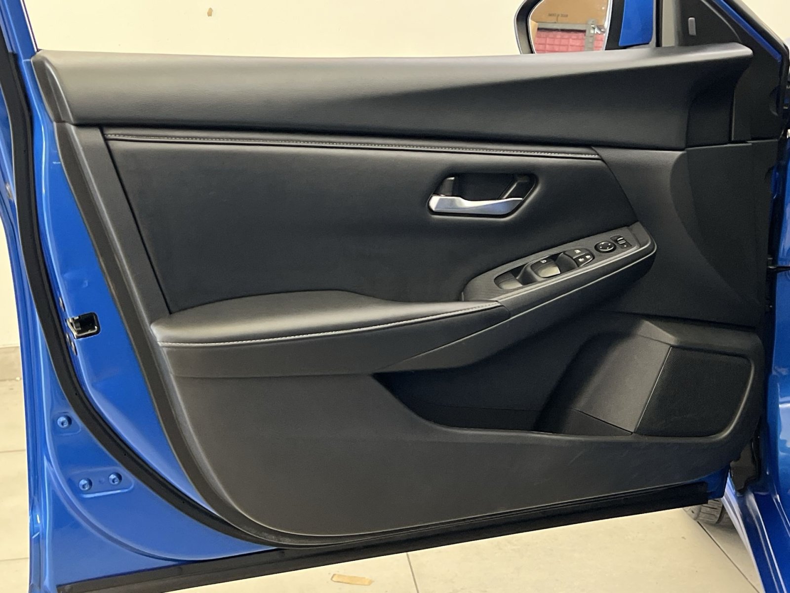 Used 2024 Nissan Sentra SV FWD image 37