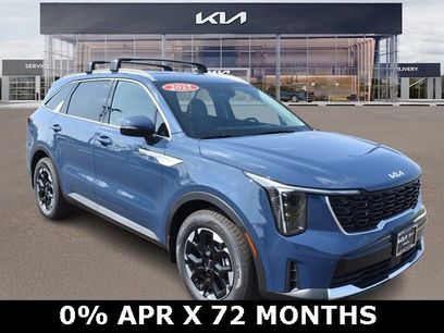 New 2025 Kia Sorento S