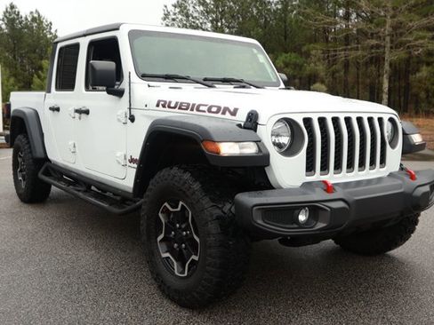 Used 2023 Jeep Gladiator Rubicon w/ Cold Weather Group image 3