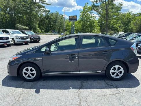 Used 2015 Toyota Prius Three w/ Solar Roof Package FWD image 5