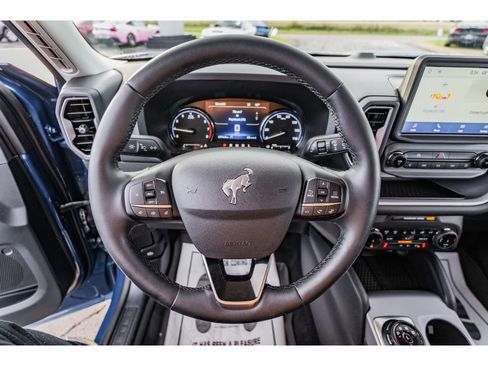 Used 2024 Ford Bronco Sport Outer Banks image 11