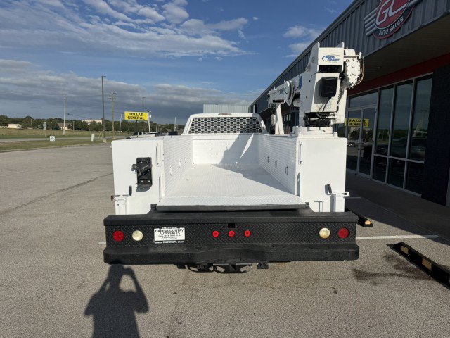 Used 2014 Ford F550 2WD Regular Cab Super Duty image 18