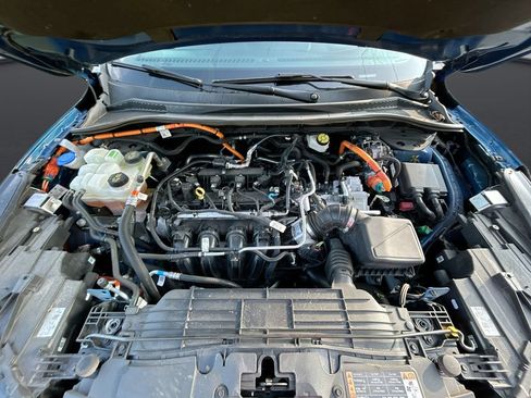 Used 2023 Ford Escape Platinum AWD/4WD image 33