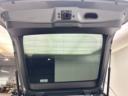 Used 2025 Toyota Prius LE FWD image 82