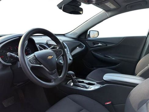 Used 2024 Chevrolet Malibu LT FWD image 9
