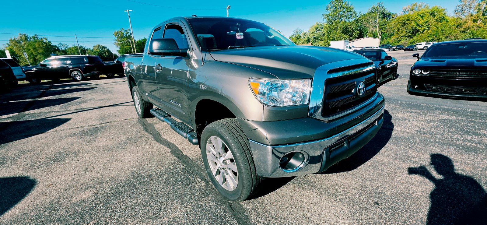 Used 2012 Toyota Tundra 4x4 Double Cab w/ TRD Off-Road Pkg image 5