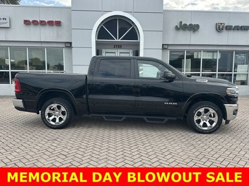 Used 2025 RAM 1500 Big Horn AWD/4WD image 6