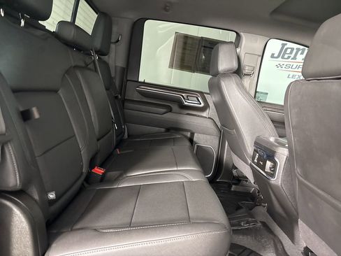 Used 2025 Chevrolet Silverado 3500 LTZ w/ LTZ Premium Package image 24