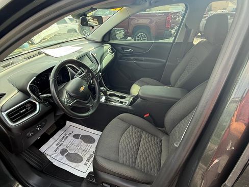 Used 2020 Chevrolet Equinox LT image 3