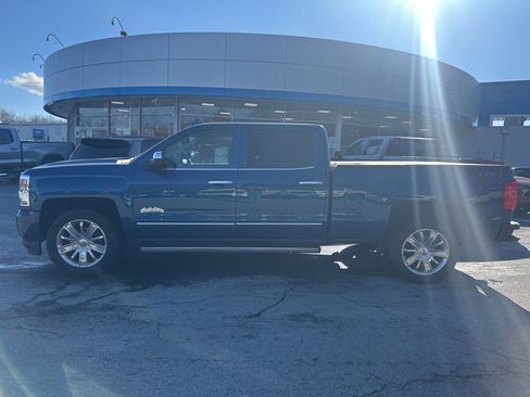 Used 2018 Chevrolet Silverado 1500 High Country image 8