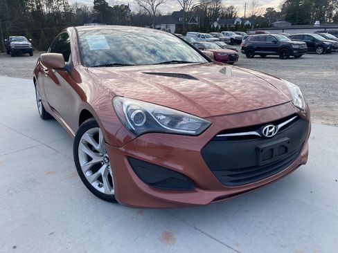 Used 2013 Hyundai Genesis 2.0T image 16