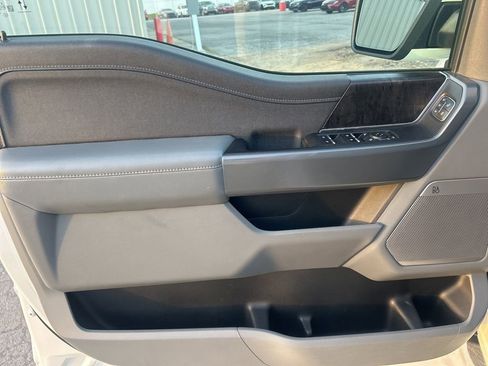 Used 2021 Ford F150 Lariat w/ Equipment Group 501A Mid AWD/4WD image 19