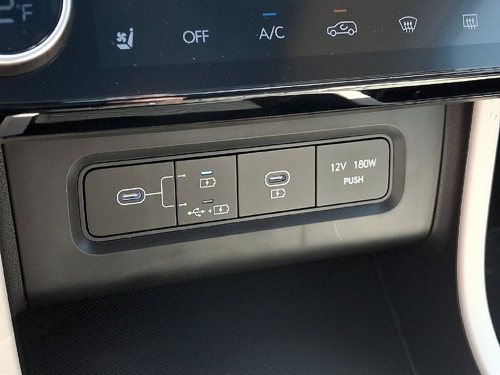 New 2026 Hyundai Tucson Limited FWD image 17