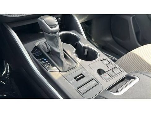 Certified 2025 Toyota Highlander LE AWD/4WD image 31