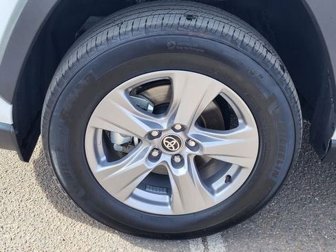 Used 2025 Toyota RAV4 LE image 10