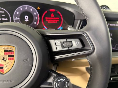 New 2025 Porsche Cayenne Coupe image 39