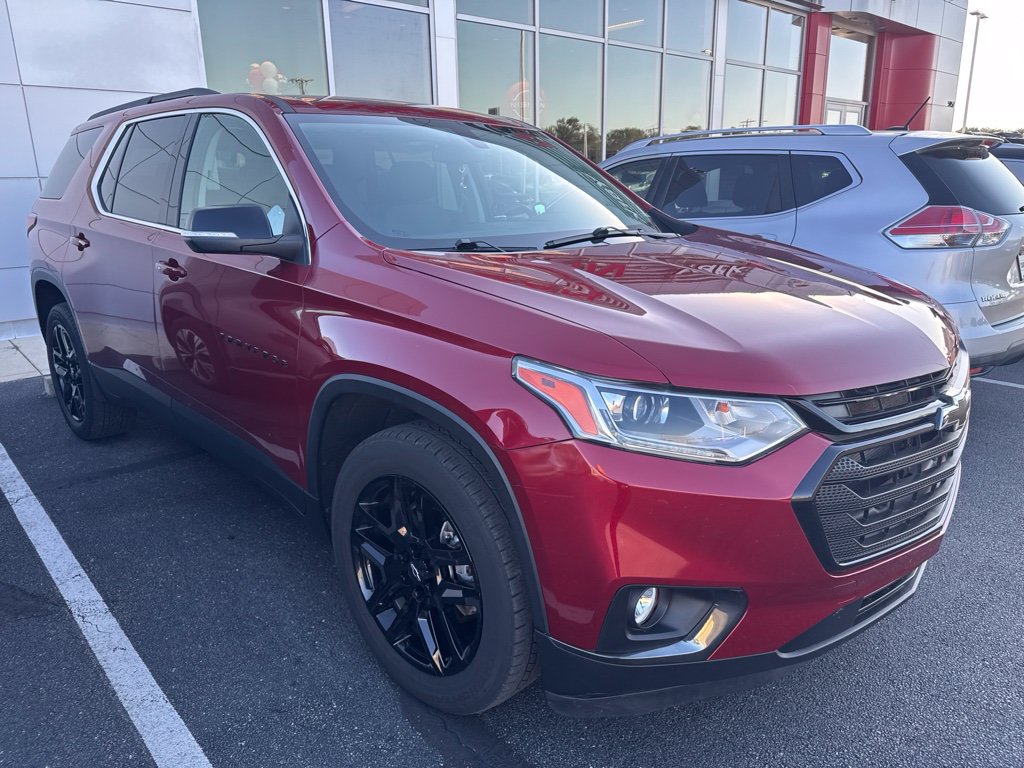 Used 2021 Chevrolet Traverse LT FWD image 3