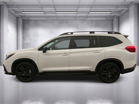 Used 2023 Subaru Ascent Onyx Edition Limited image 6