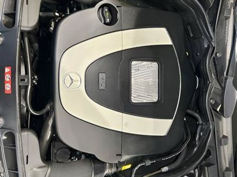 Used 2011 Mercedes-Benz C 300 4MATIC Sedan image 9
